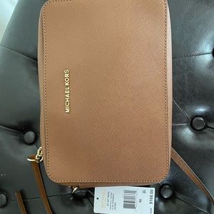 Michael Kors Leather Jet Set Travel Bag